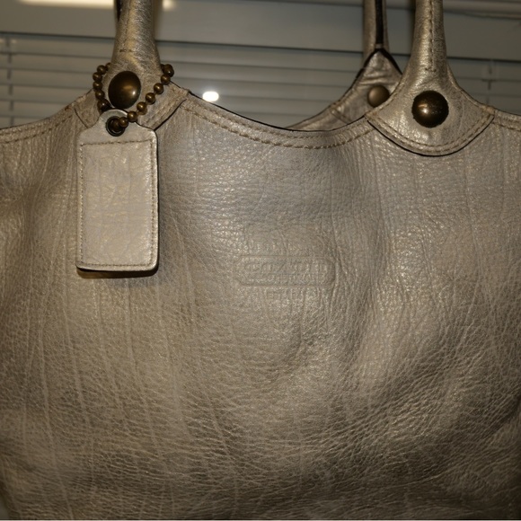 Coach - Picture 2 of 5